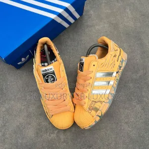 Original Adidas Superstar Hellstar