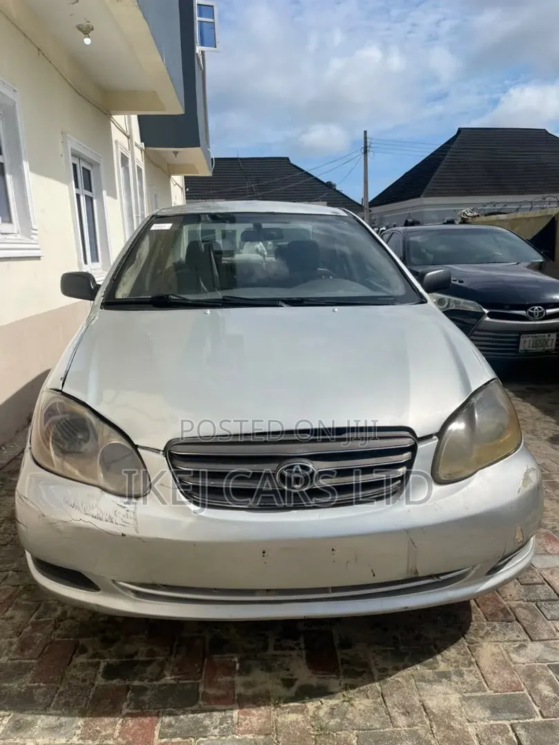 Toyota Corolla 2004 Silver
