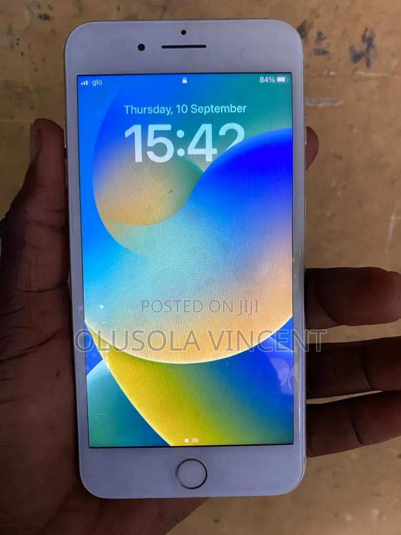 Apple iPhone 8 Plus 64 GB White