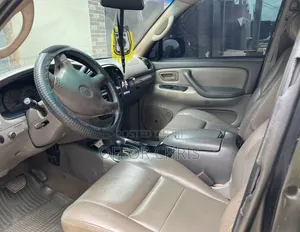 Toyota Sequoia 2004 Black