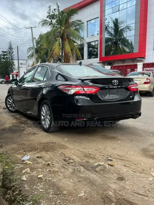 Toyota Camry SE (2.5L 4cyl 8A) 2019 Black