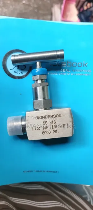 1/2" NPT (MxF) Stainless Steel Needle Valve Rated for 6,000 PSI.