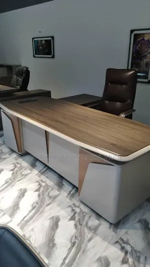 Comference Table With Chairs Black and White Color