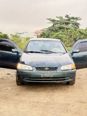 Toyota Camry CE 4dr Sedan (2.2L 4cyl 5M) 2001
