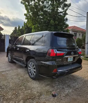 Lexus LX 2020 Black