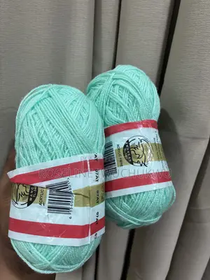 Yeye Acrylic Wool