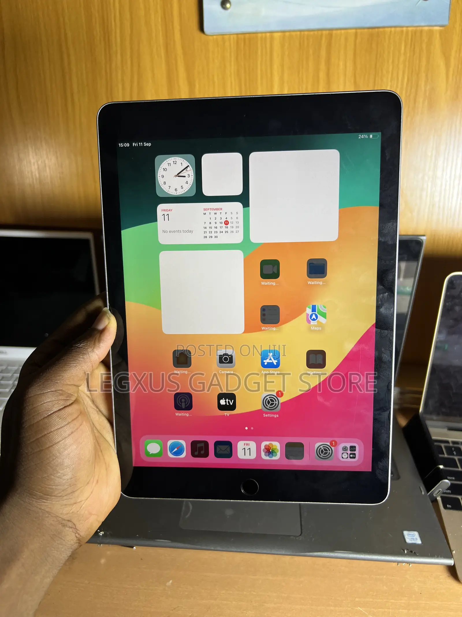 Apple iPad 9.7 32 GB Gray