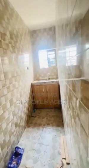 Mini Flat in Lawanson for rent