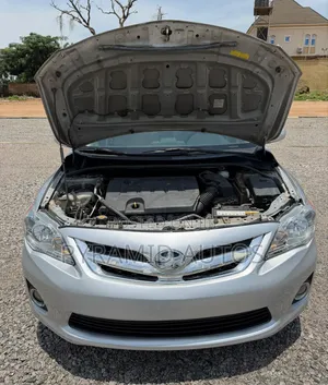 Toyota Corolla 2013 Silver