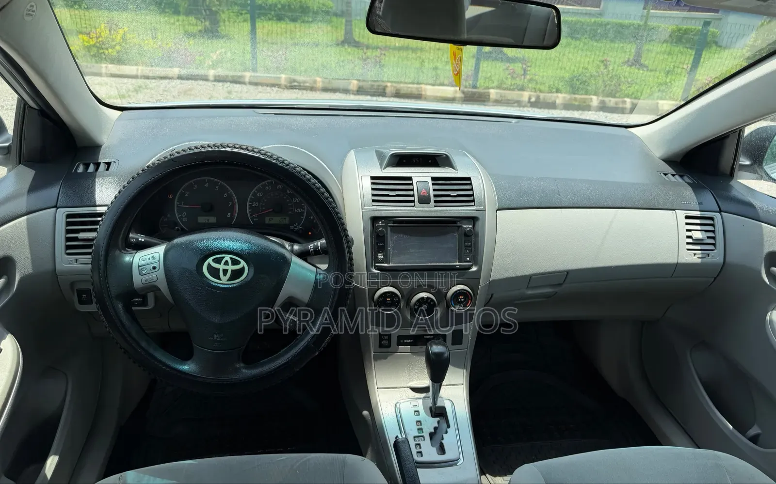 Toyota Corolla 2013 Silver