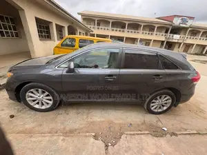 Toyota Venza AWD 2012 Gray