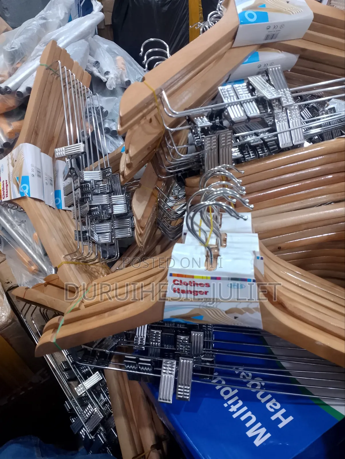 10pcs Wooden Hanger With Clip