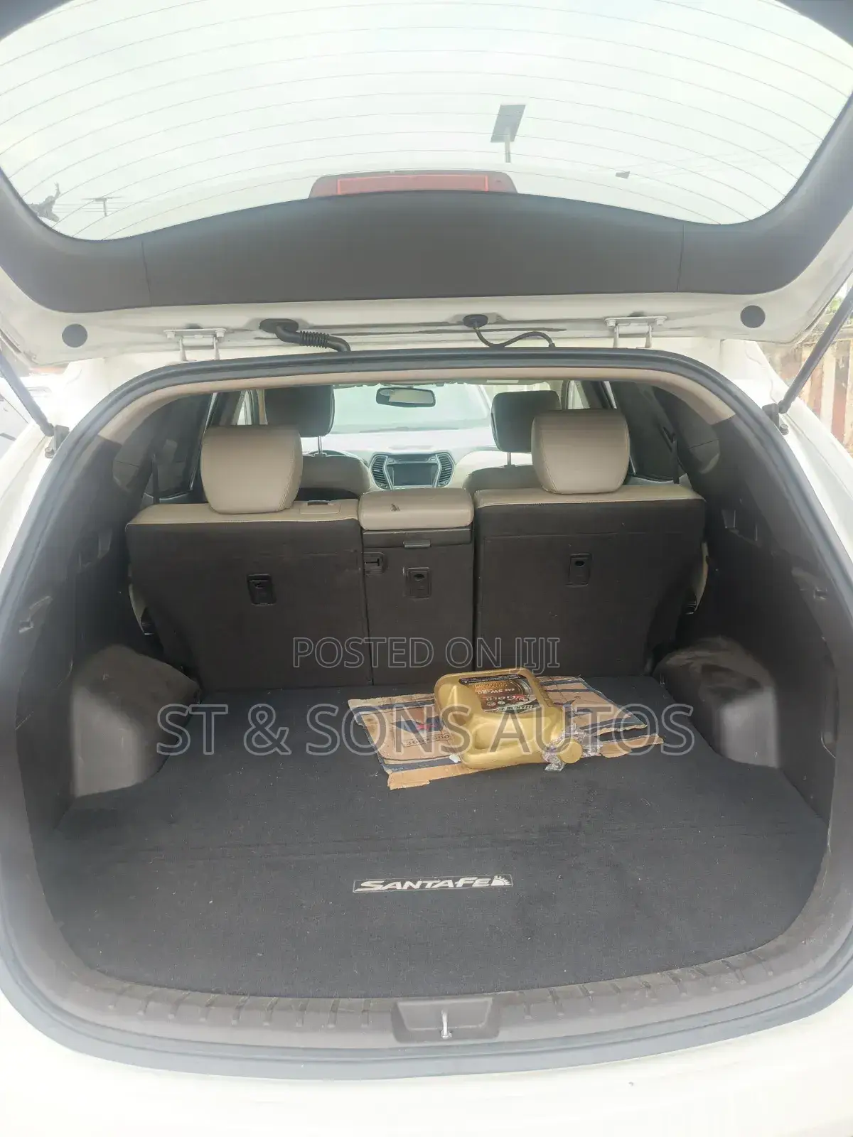 Hyundai Santa Fe 2013 White