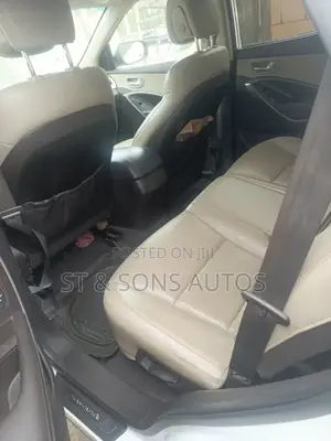 Hyundai Santa Fe 2013 White