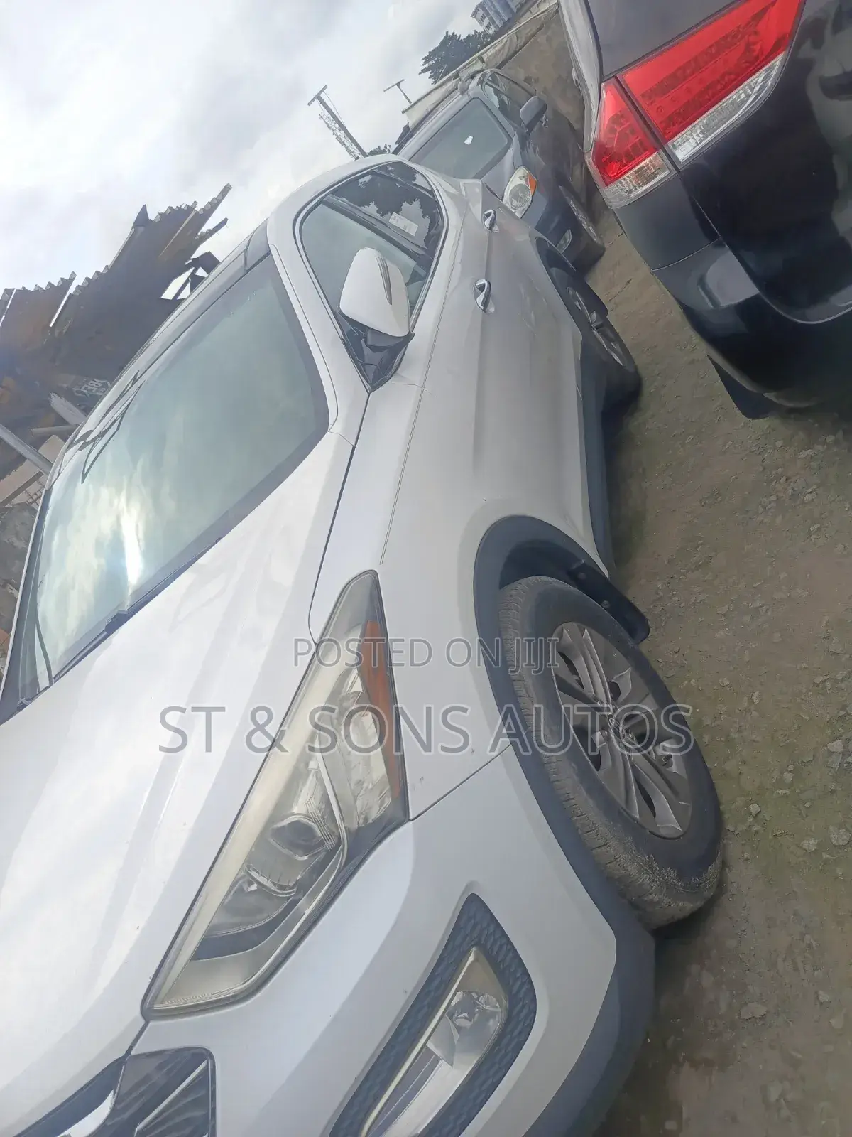 Hyundai Santa Fe 2013 White