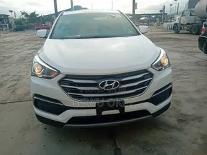 Hyundai Santa Fe SE AWD 2017 White
