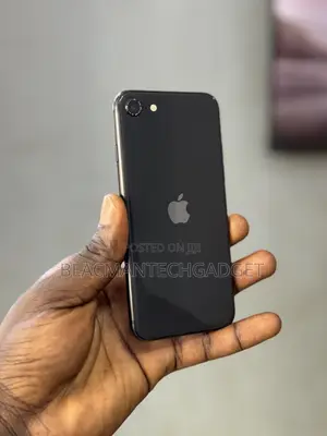 Apple iPhone SE (2020) 64 GB Black