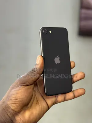 Apple iPhone SE (2020) 64 GB Black