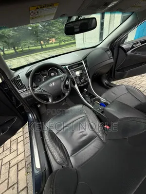Hyundai Sonata Limited 2.0T Sedan (2.0L 4cyl 6A) 2012 Blue