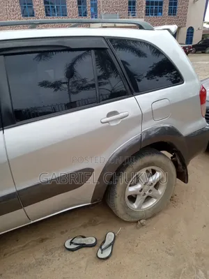 Toyota RAV4 Automatic 2003 Silver