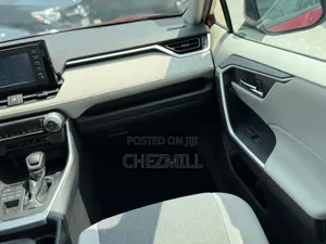 Toyota RAV4 2020 Red