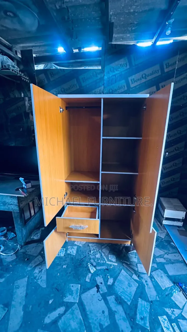 Moist and Creatively Made 3 by 6 Wardrobe