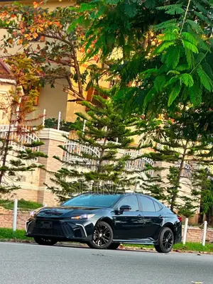 Toyota Camry SE 2025 Black
