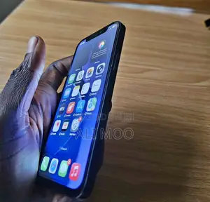 Apple iPhone 12 64 GB Black