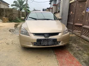 Honda Accord Coupe Automatic 2005 Gold