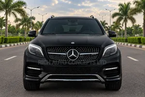 Mercedes-Benz GLK-Class 350 2010 Black