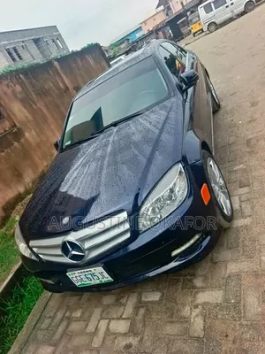 Mercedes-Benz C300 2010 Blue