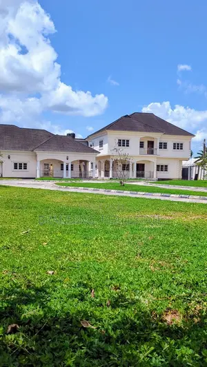 4bdrm Maisonette in Osongama Housing., Uyo for sale