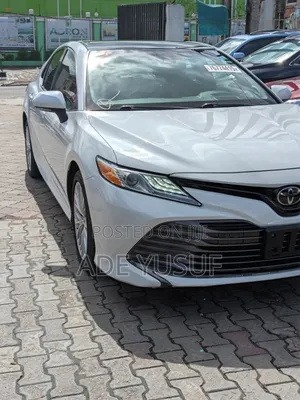 Toyota Camry 2018 White