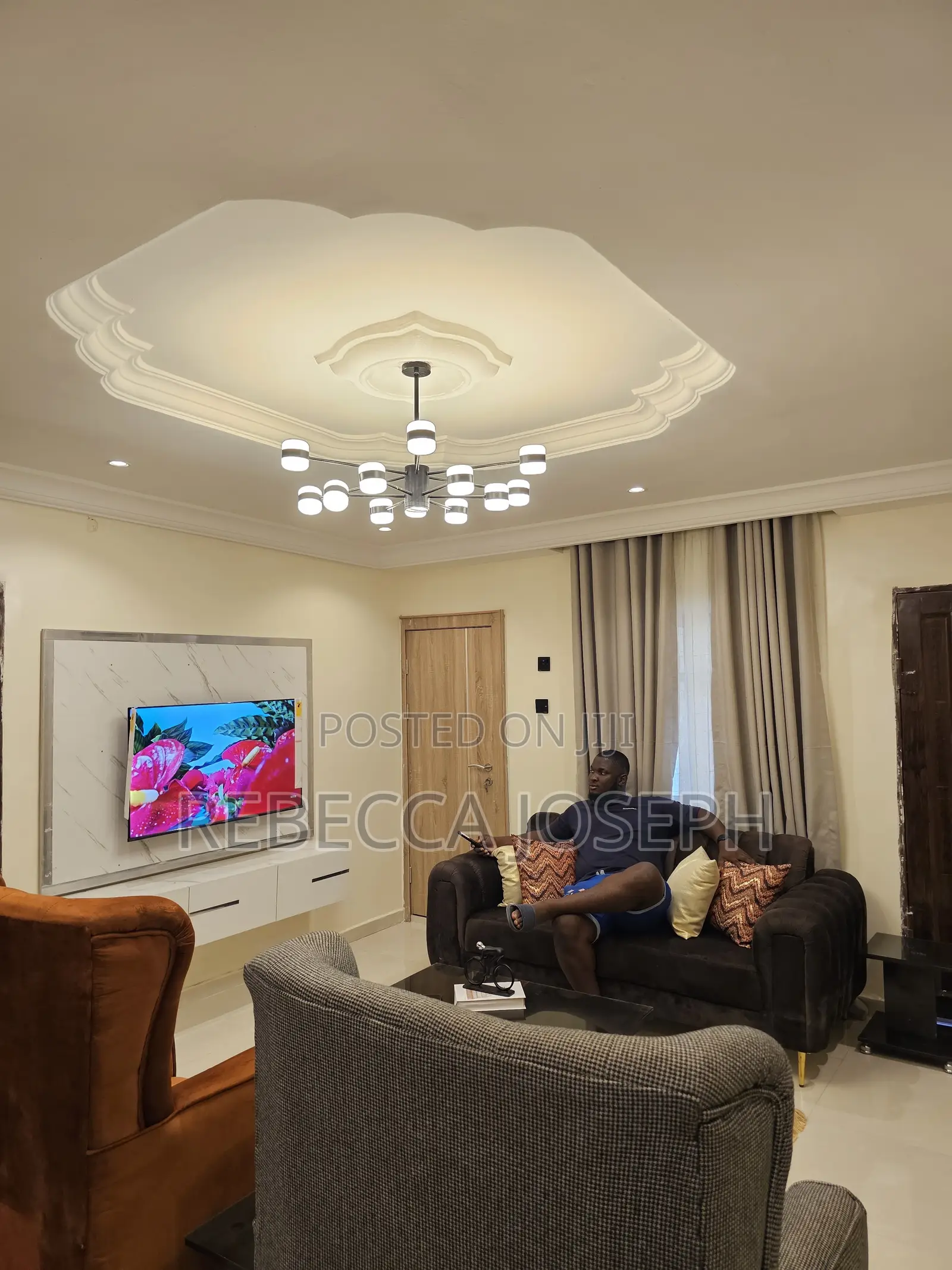 Advena Service Apartment