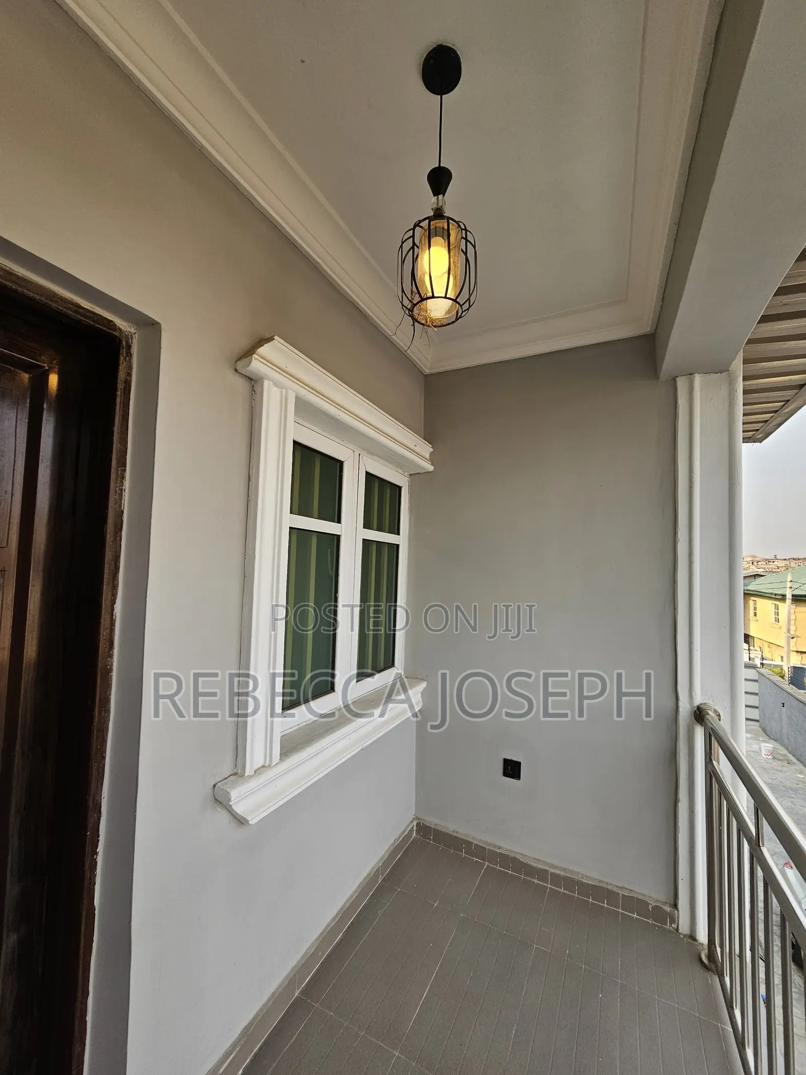 Advena Service Apartment