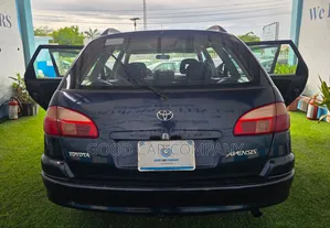 Toyota Avensis 2001 Blue