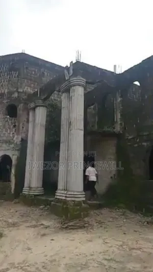 Uncompleted 22 Rooms Hotel in Ogbogoro