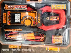 AC/Dc Clamp Meter