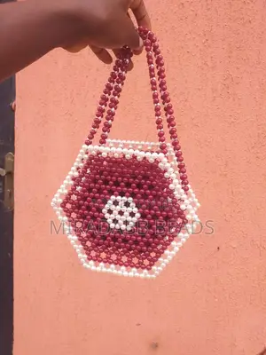 Handmade Elegant Beaded Bags That Turn Heads