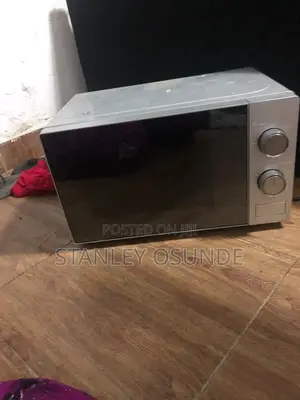 Neatly Used Microwave