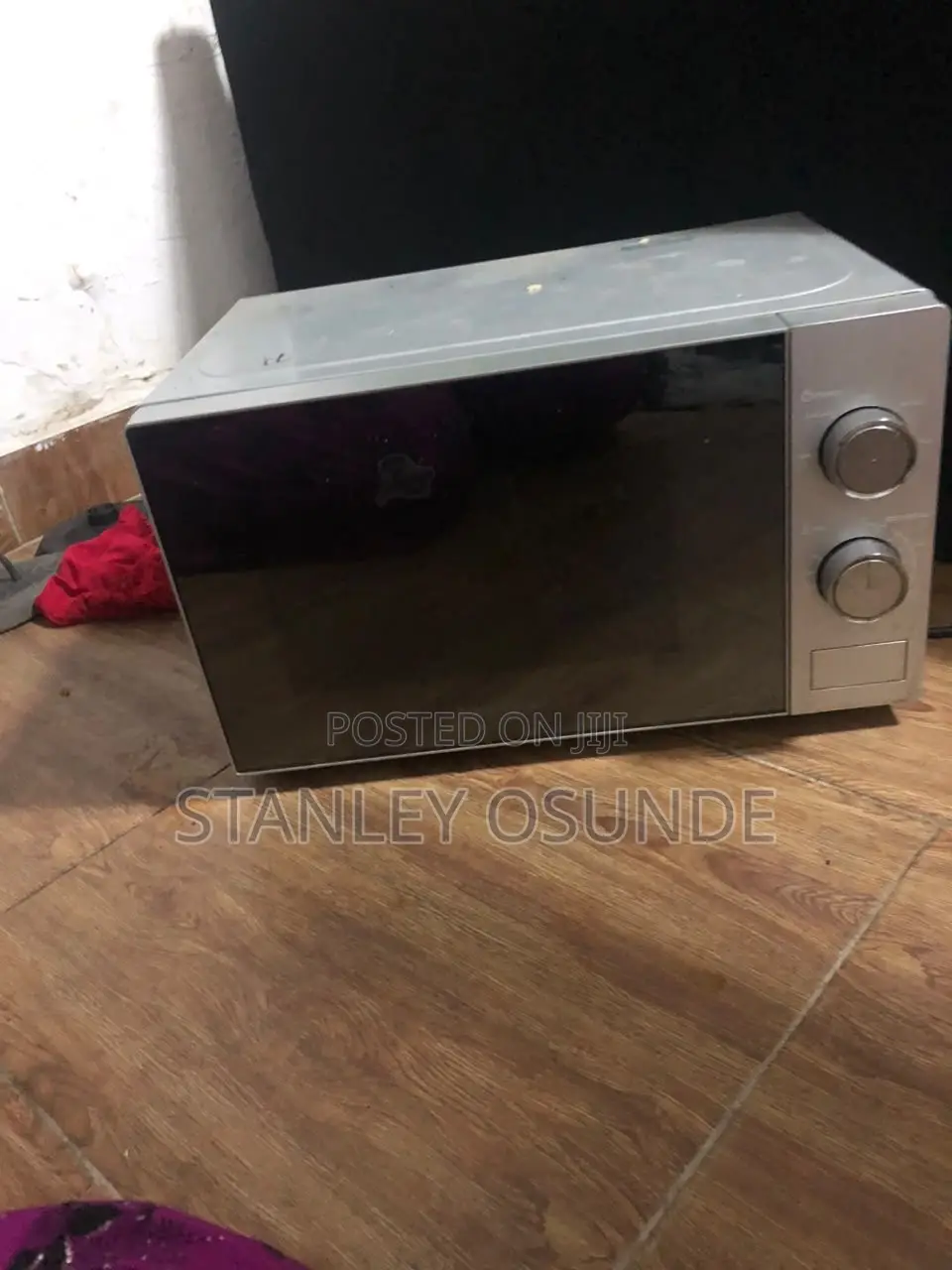Neatly Used Microwave
