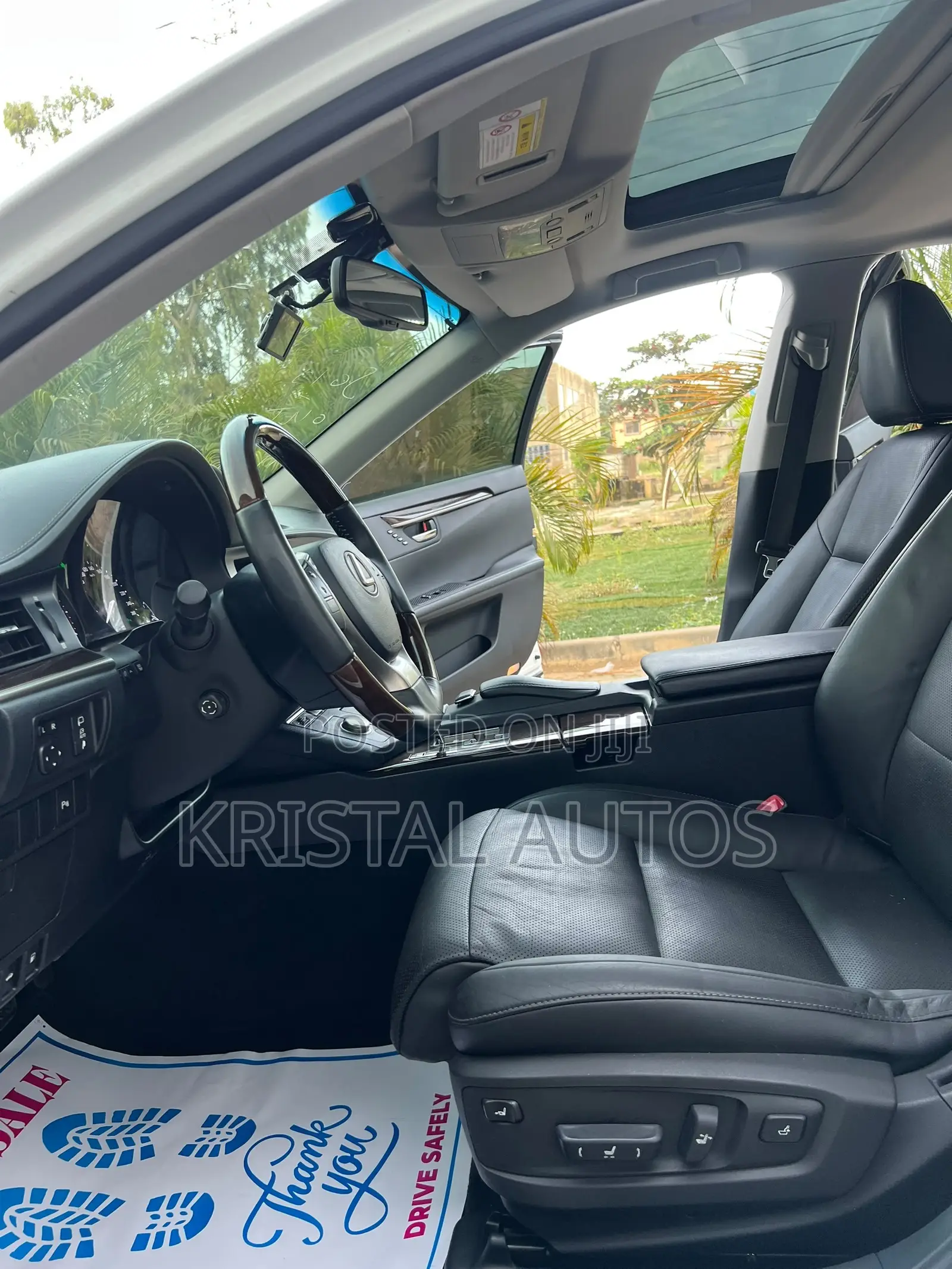 Lexus ES 350 FWD 2014 White