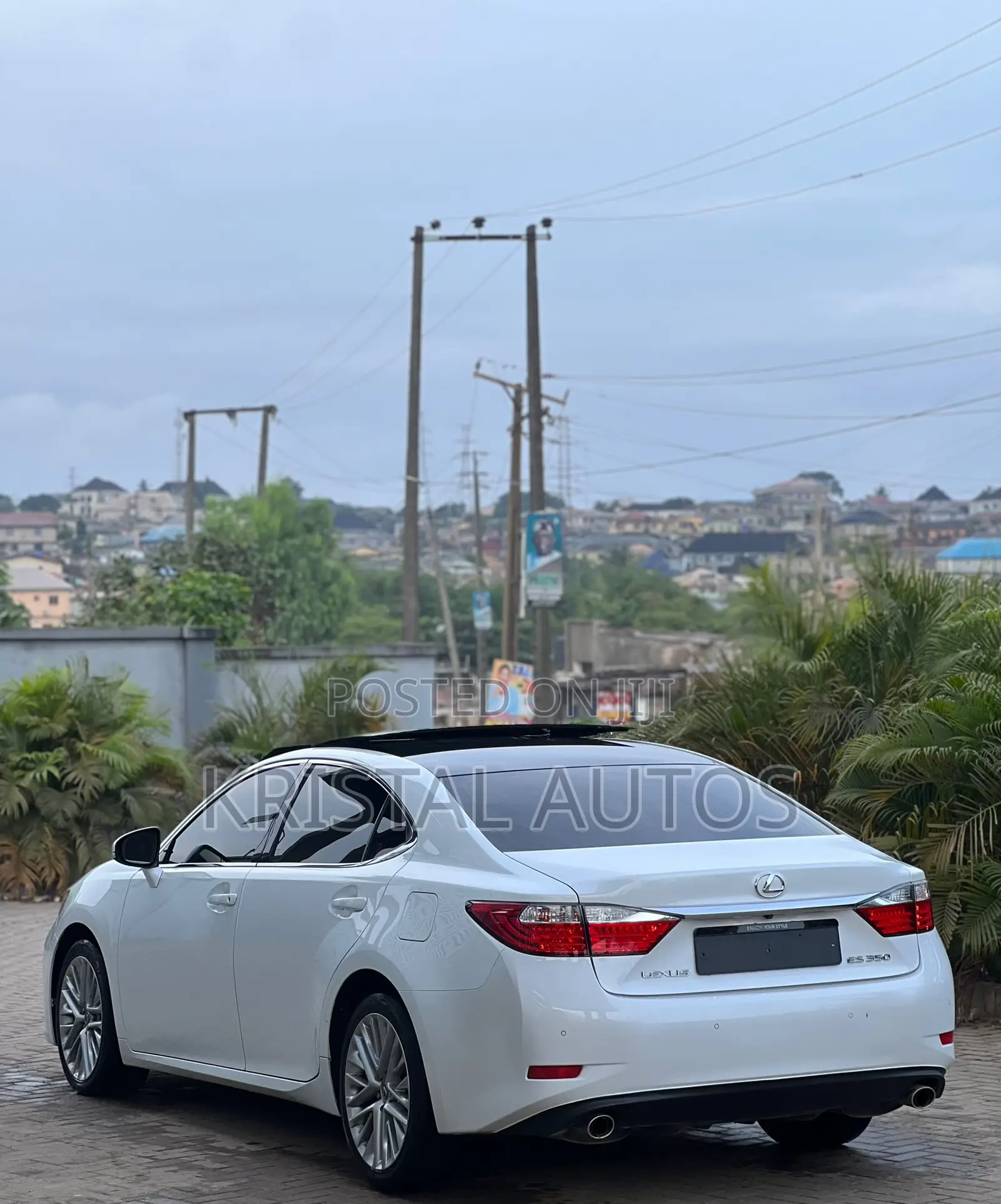 Lexus ES 350 FWD 2014 White