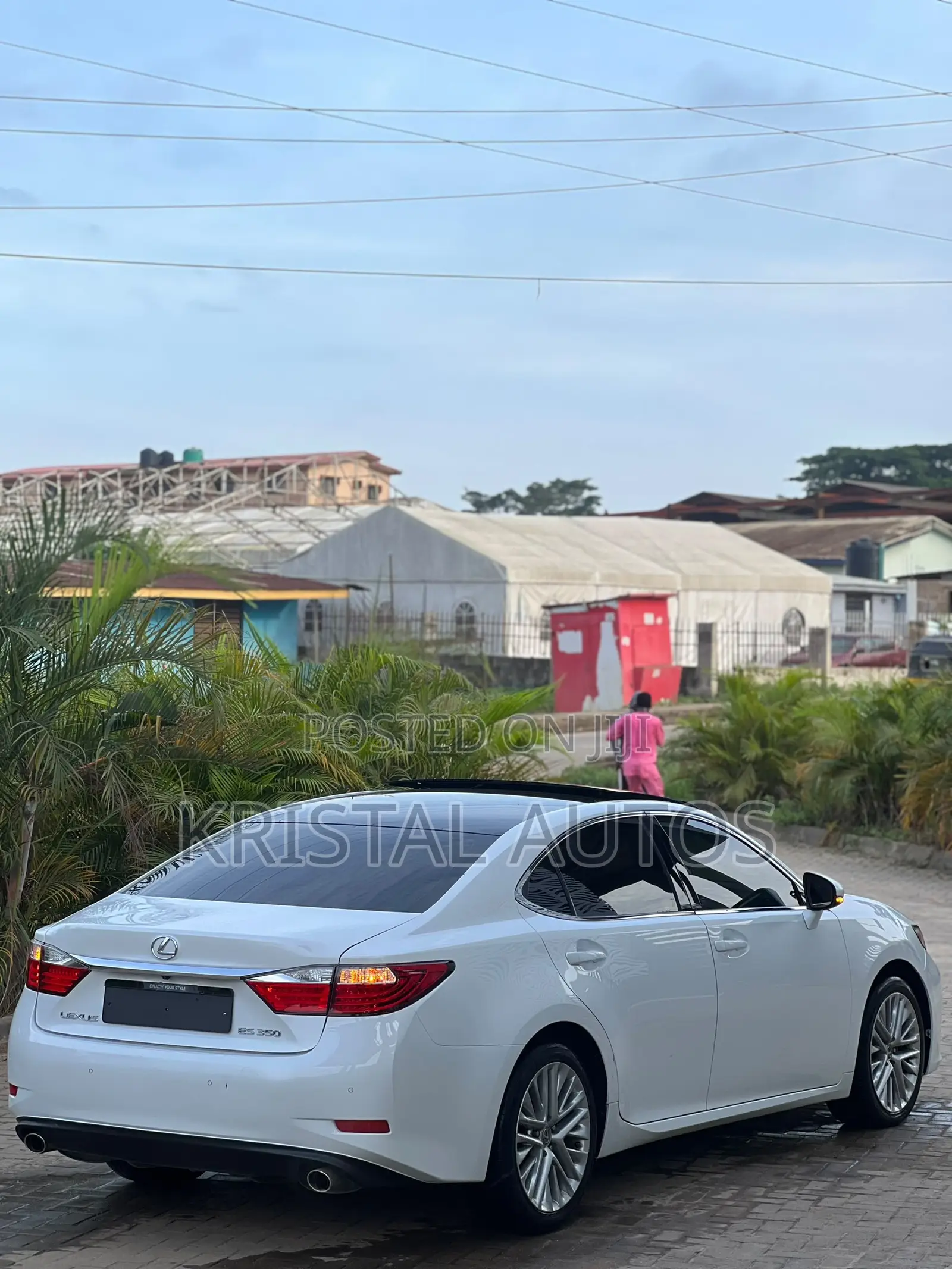 Lexus ES 350 FWD 2014 White