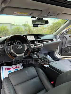 Lexus ES 350 FWD 2014 White