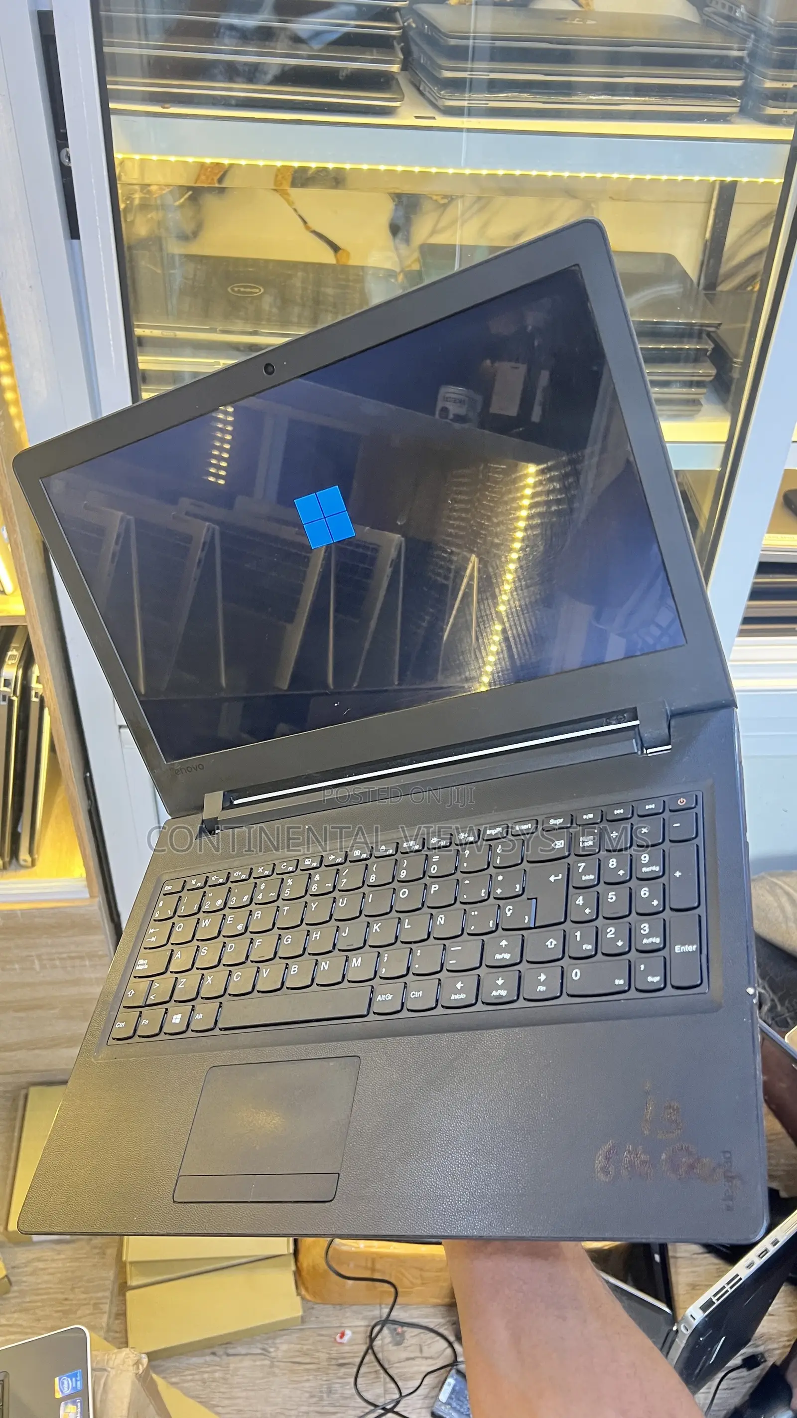 Laptop Lenovo IdeaPad 110 8GB Intel Core i3 HDD 320GB