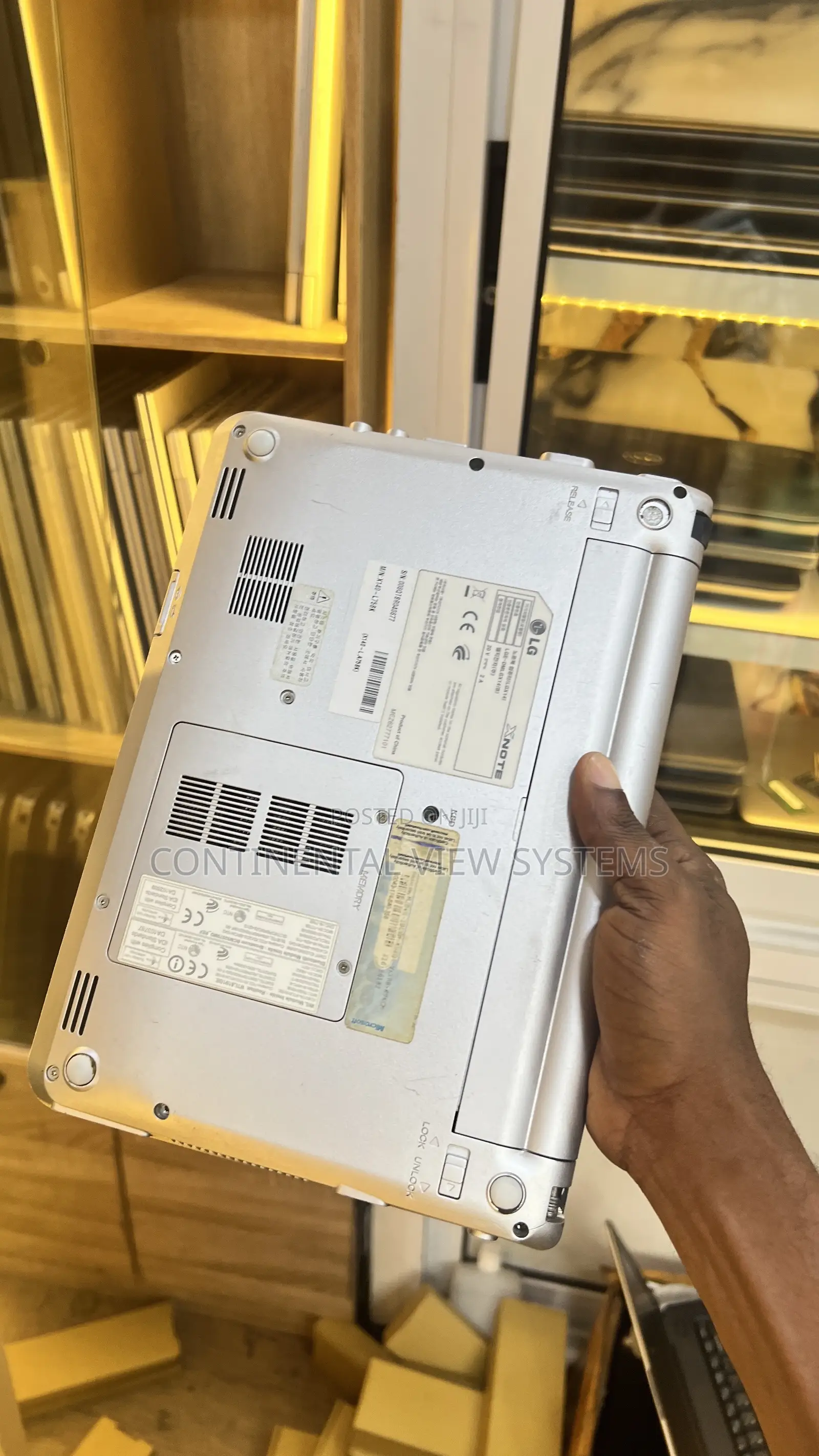 Laptop LG 2GB Intel Atom HDD 160GB