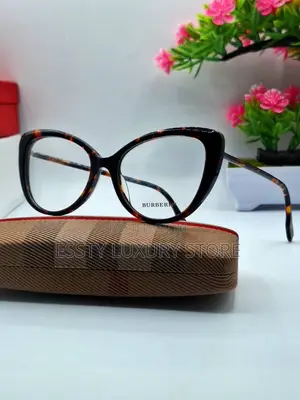 High Quality Luxury Burberry Glasses