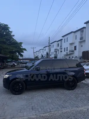 Land Rover Range Rover Evoque 2022 Blue