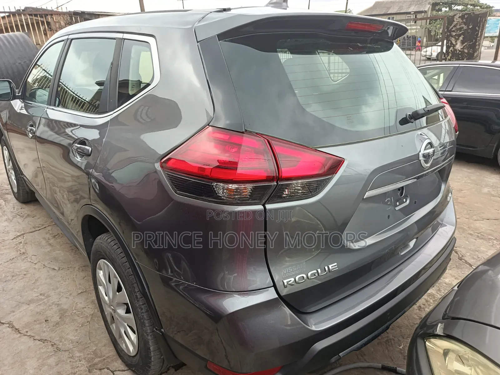 Nissan Rogue S AWD 2017 Gray